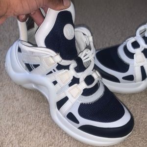 LV archlight sneakers size 37